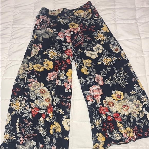 Pants - Navy Wide Leg Pants with Floral Pattern and Pockets